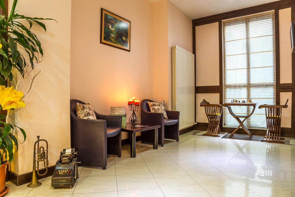 Family Hotel Teteven Luaran gambar